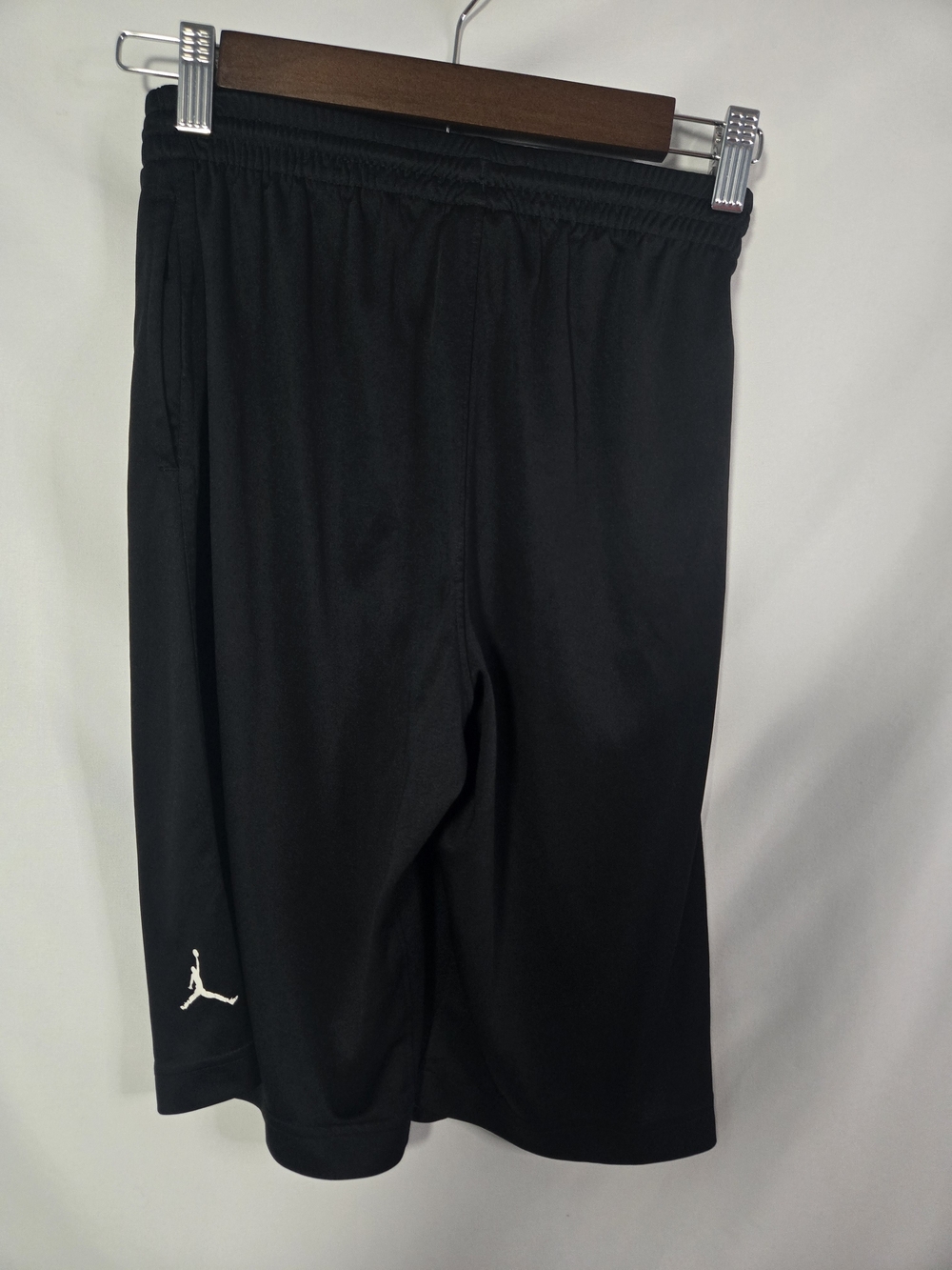 Jordan Boys Black Athletic Shorts – Size L